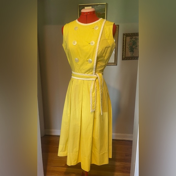 VTG 1950s Yellow Fit & Flare Day Dress / Full Skirt & Wrap Top - Picture 4 of 16